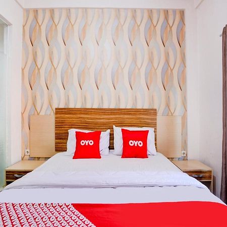 Oyo 90263 Hotel Diva Golf Bengkulu Bagian luar foto