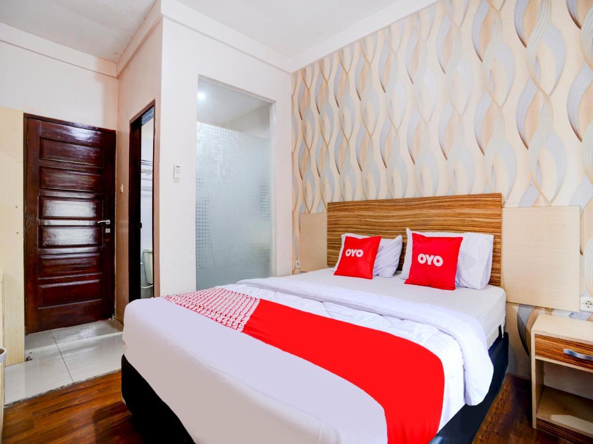 Oyo 90263 Hotel Diva Golf Bengkulu Bagian luar foto