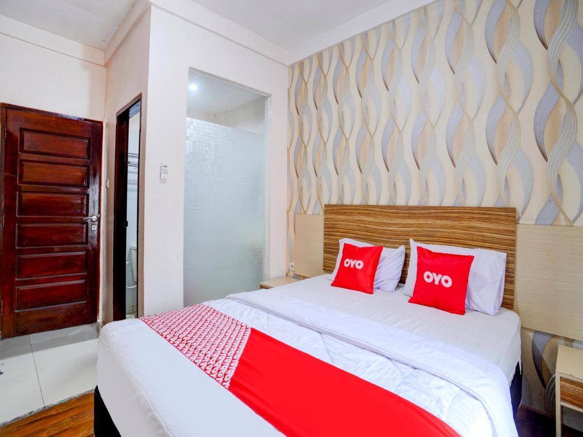 Oyo 90263 Hotel Diva Golf Bengkulu Bagian luar foto