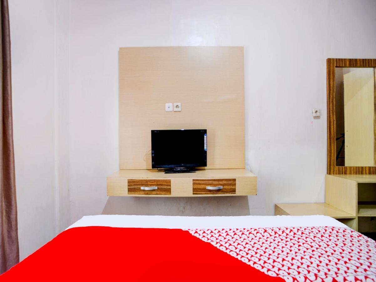 Oyo 90263 Hotel Diva Golf Bengkulu Bagian luar foto